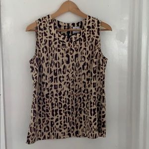 CAbi Ginger Top. Size Small, EUC
